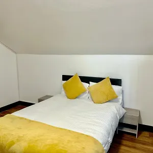  Guest house Only, With Shared Bathrooms, Option Of The Entire House If Available-ng6 9fe
